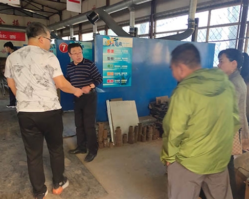 和靈石縣第一職業(yè)高中校領(lǐng)導(dǎo)在?？疾? /></div>
		<h2 id=
