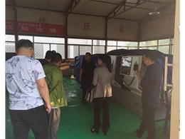 和靈石縣第一職業(yè)高中校領導在?？疾?/>
                    </a>
                    </div>
                  </div>
                  <div   id=